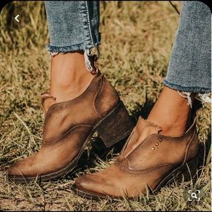 Freebird by Steven-Sadie ankle booties-Brown 8